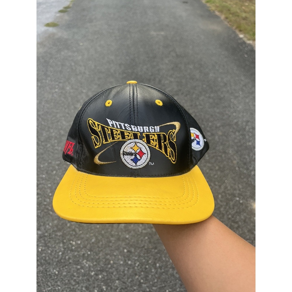 1990s Starter ProLine Leather aop Pittsburgh Steelers snap back hat